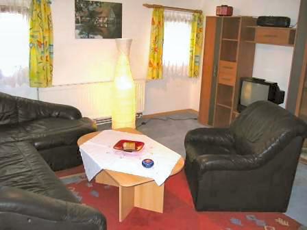 Dresden Ferienwohnung Familie Hörger: Wohnzimmer FeWo 2